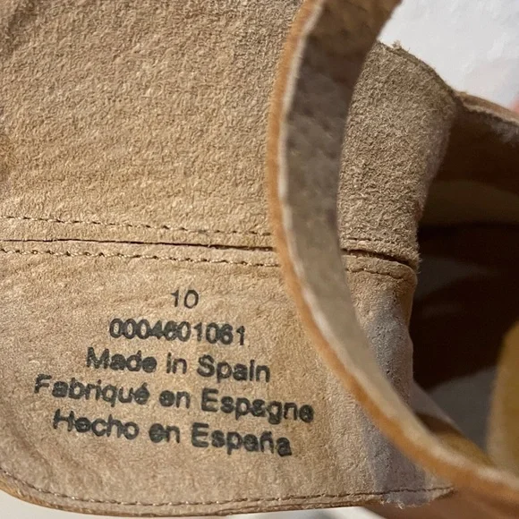 Free People Cedar Leather Buckle Platform Clogs
Tan New Without Box SZ 10 - Picture 13 of 14